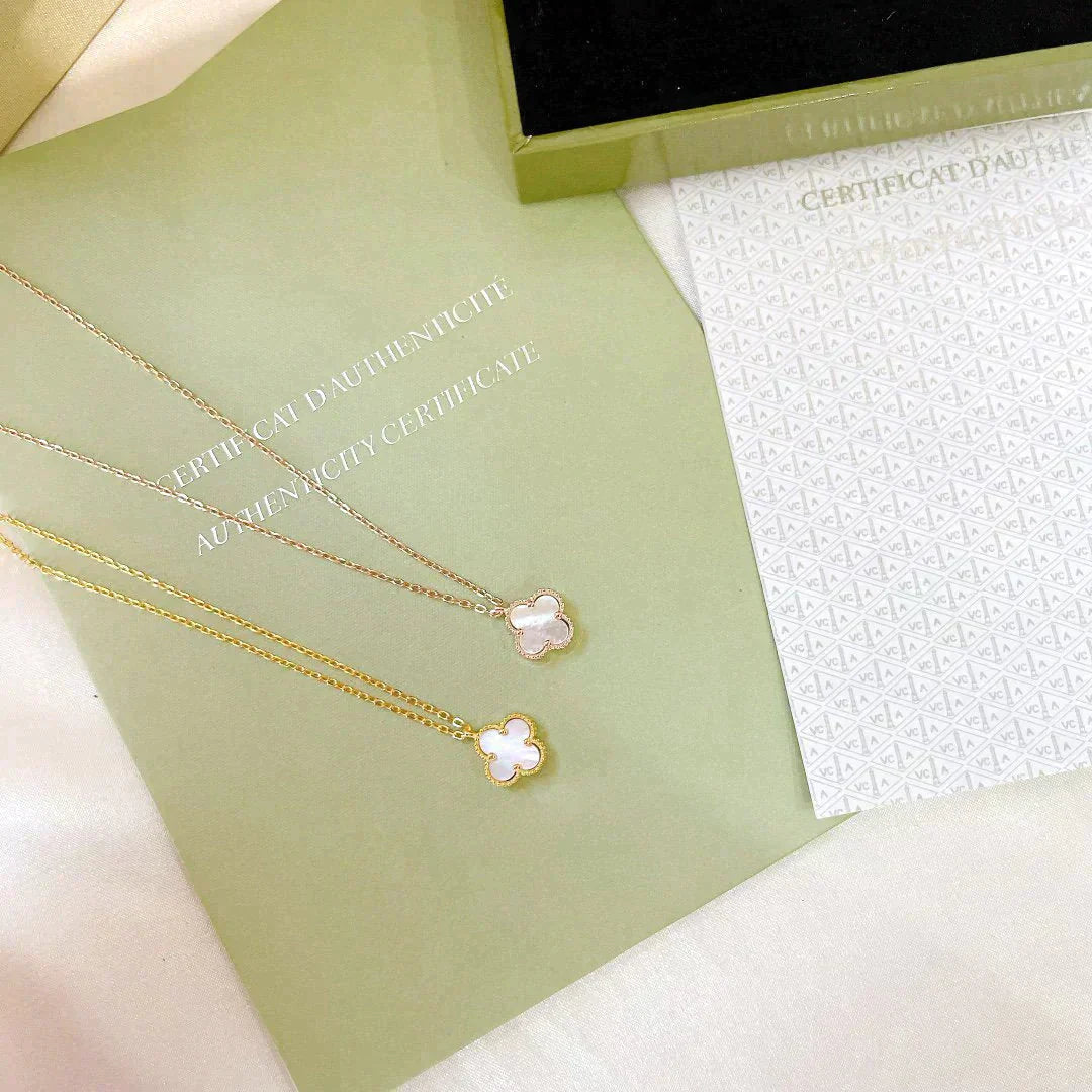 [LORA]CLOVER MINI 9.5MM WHITE MOTHER-OF-PEARL NECKLACE