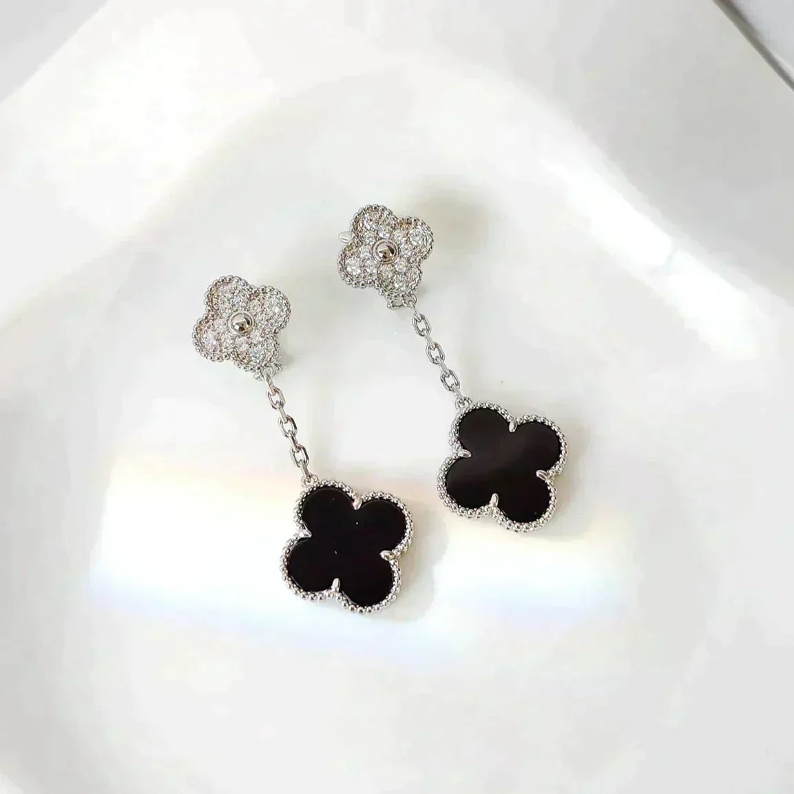 [Lora]CLOVER 2 MOTIFS  DIAMOND ONYX EARRINGS SILVER