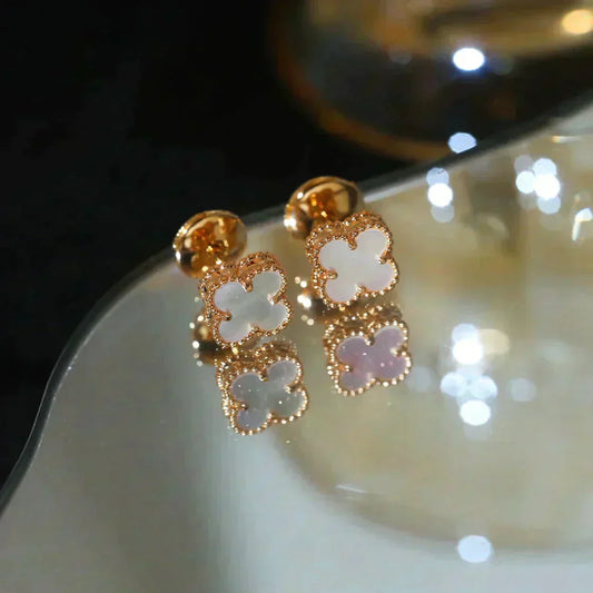 [LORA]CLOVER MINI 9.5MM WHITE MOP EARRINGS