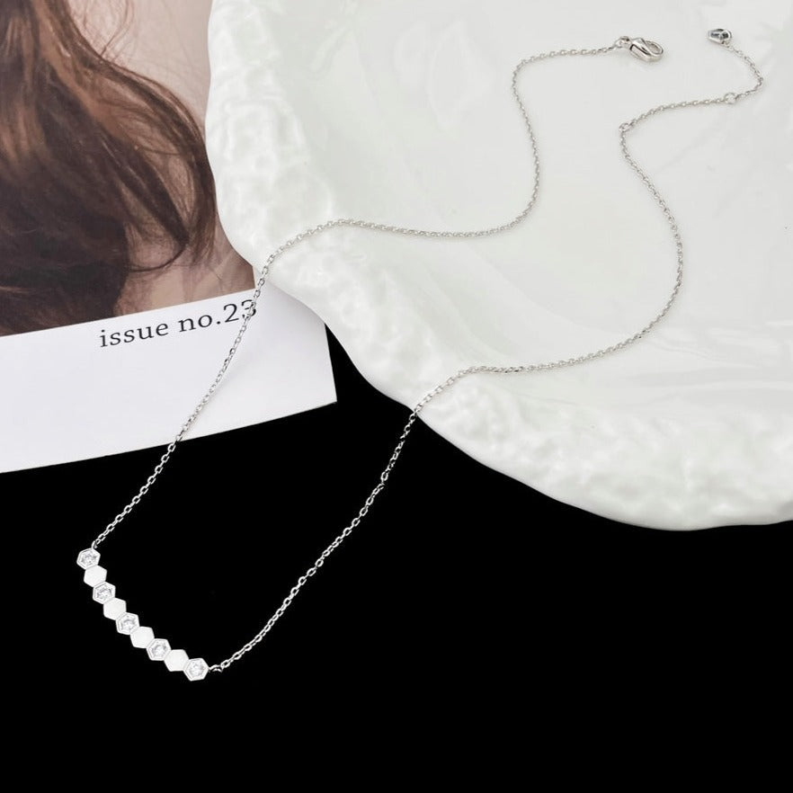 [LORA]BEE MY LOVE DIAMOND NECKLACE