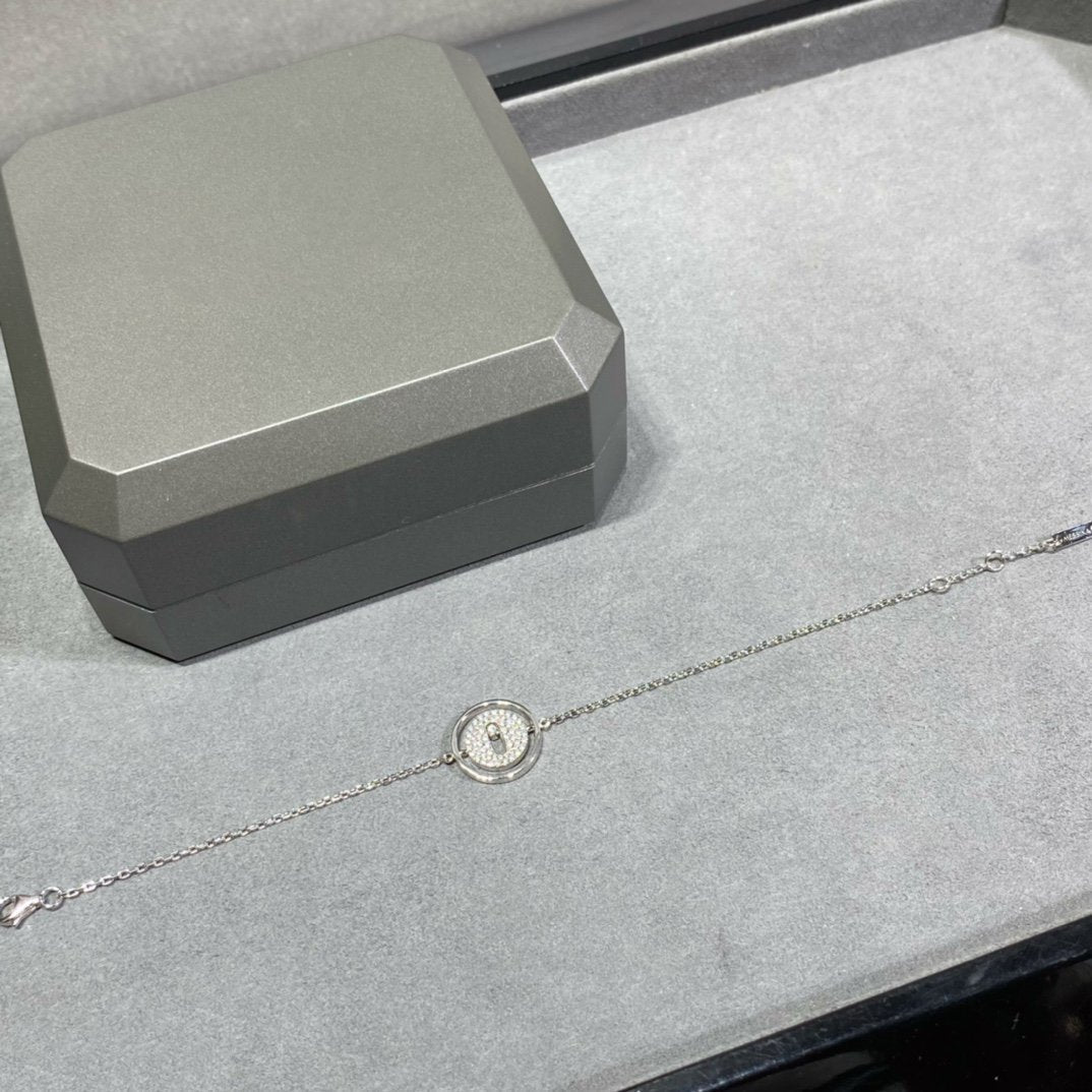 [LORA] LUCKY MOVE DIAMOND PAVED BRACELET