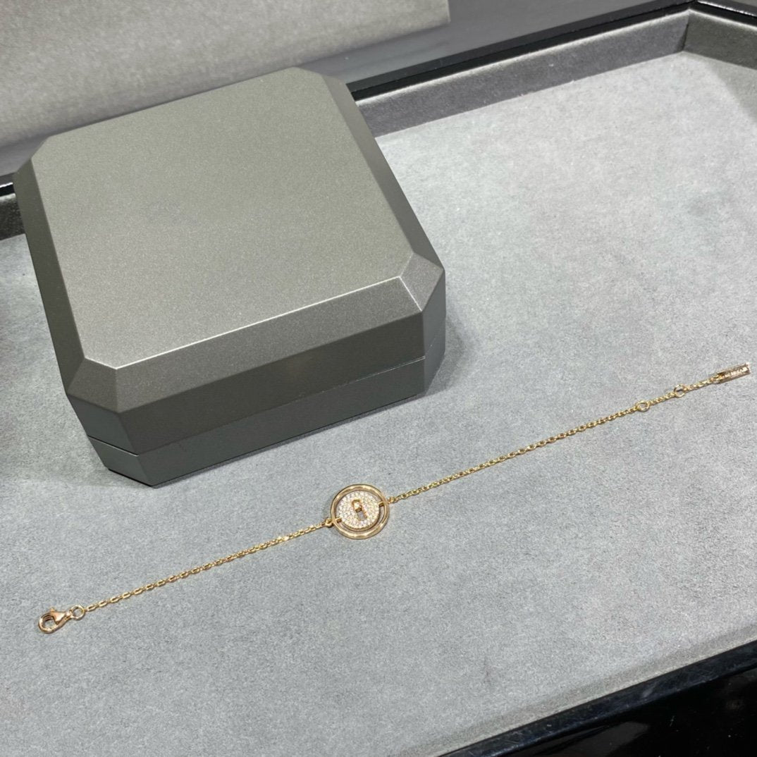 [LORA] LUCKY MOVE DIAMOND PAVED BRACELET
