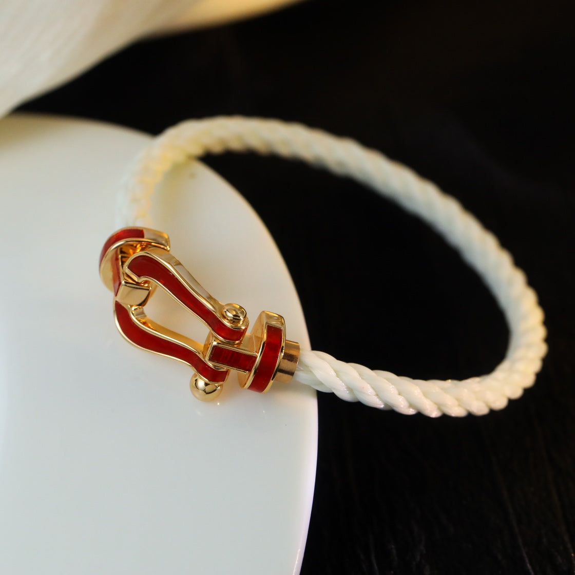 [LORA]FORCE 10 WHITE TEXTILE DIAMOND PAVED
