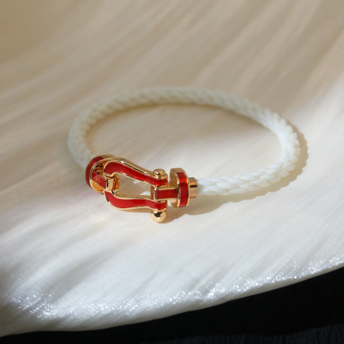 [LORA]FORCE 10 WHITE TEXTILE DIAMOND PAVED