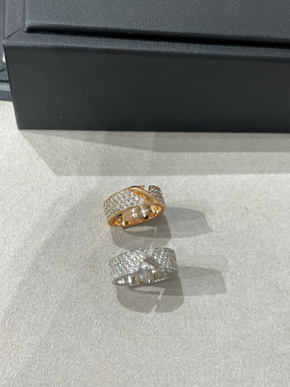 [LORA]LIENS EVIDENCE  DIAMOND PAVED RING
