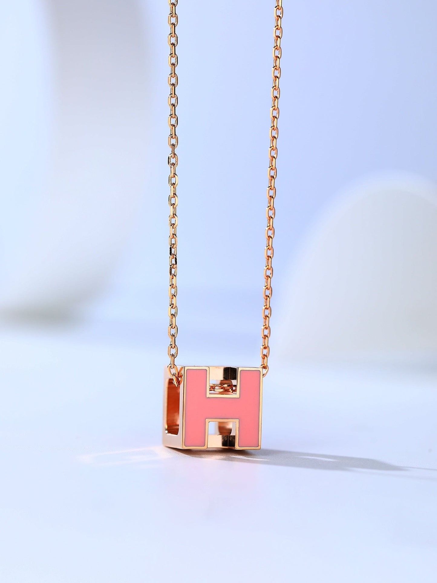 [LORA]H CAGE PINK GOLD NECKLACE