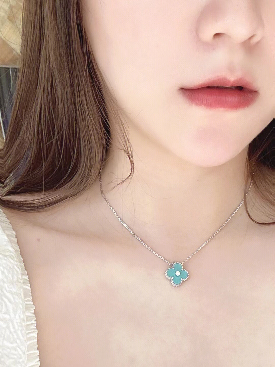 [LORA]CLOVER 1 DIAMOND LIGHT BLUE SILVER NECKLACE