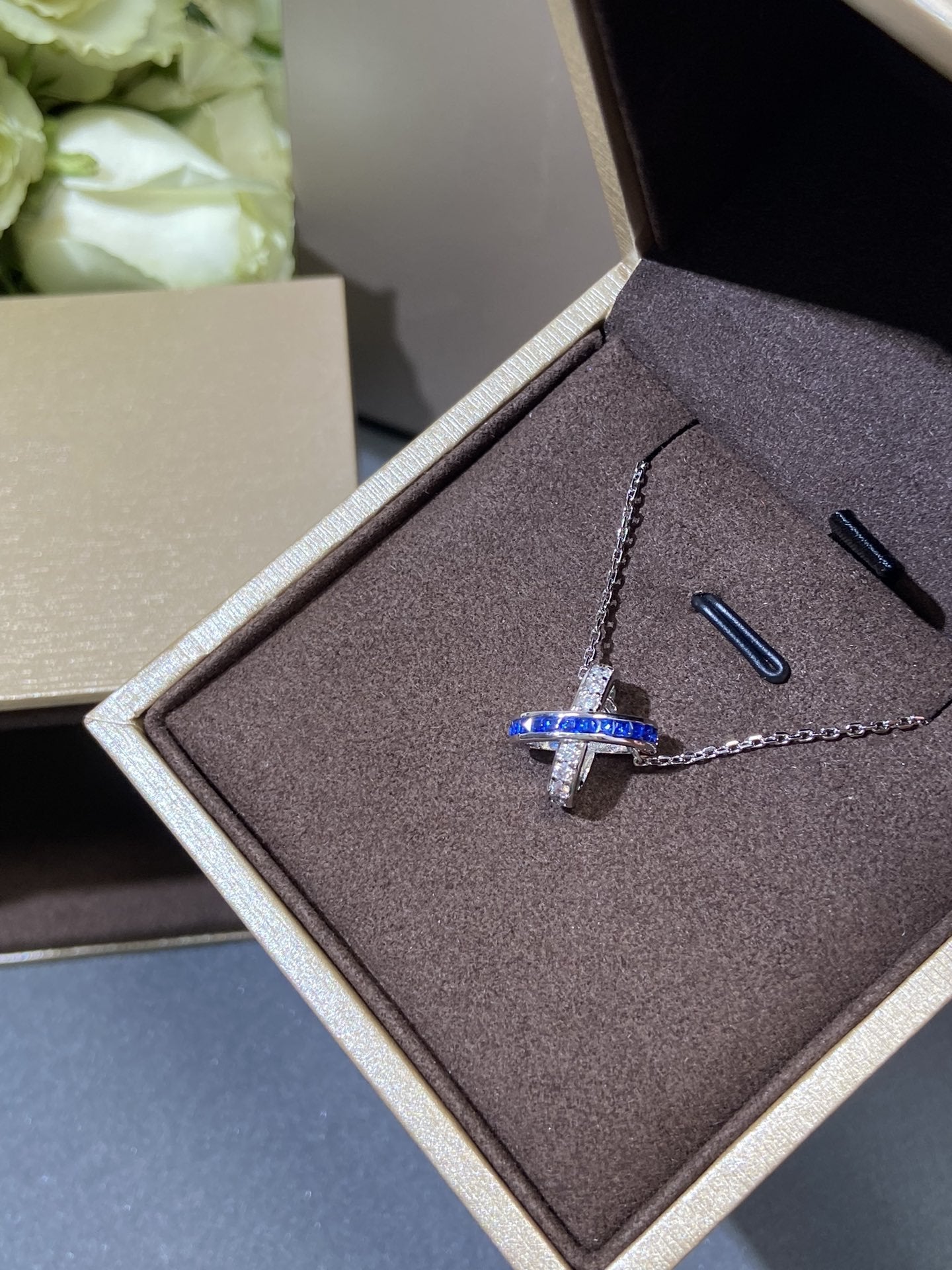 [LORA]LIENS DIAMOND SILVER NECKLACE