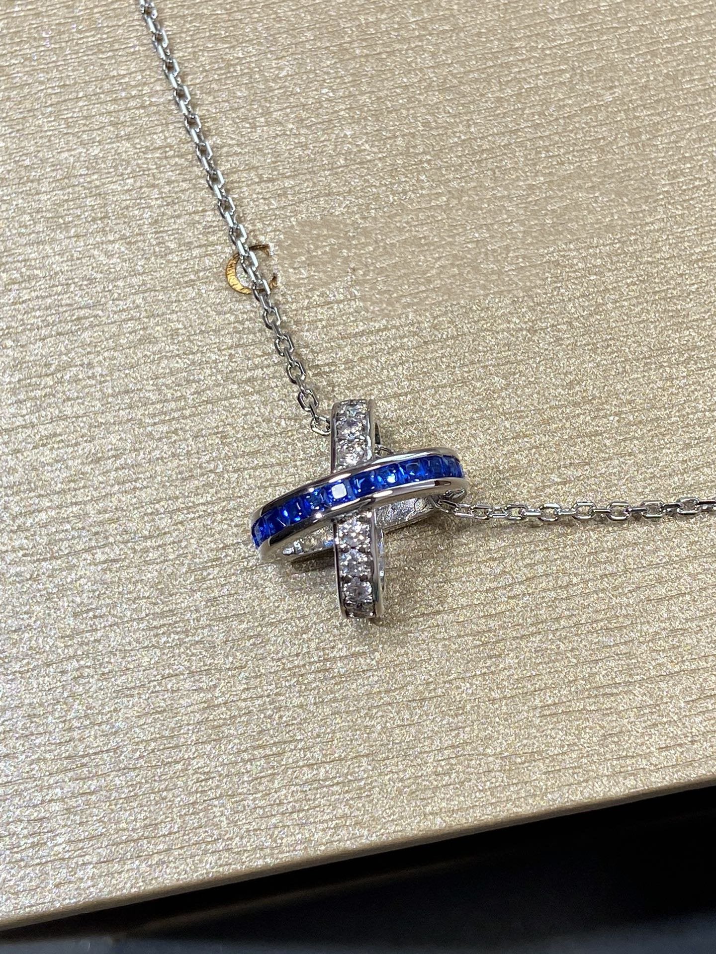 [LORA]LIENS DIAMOND SILVER NECKLACE