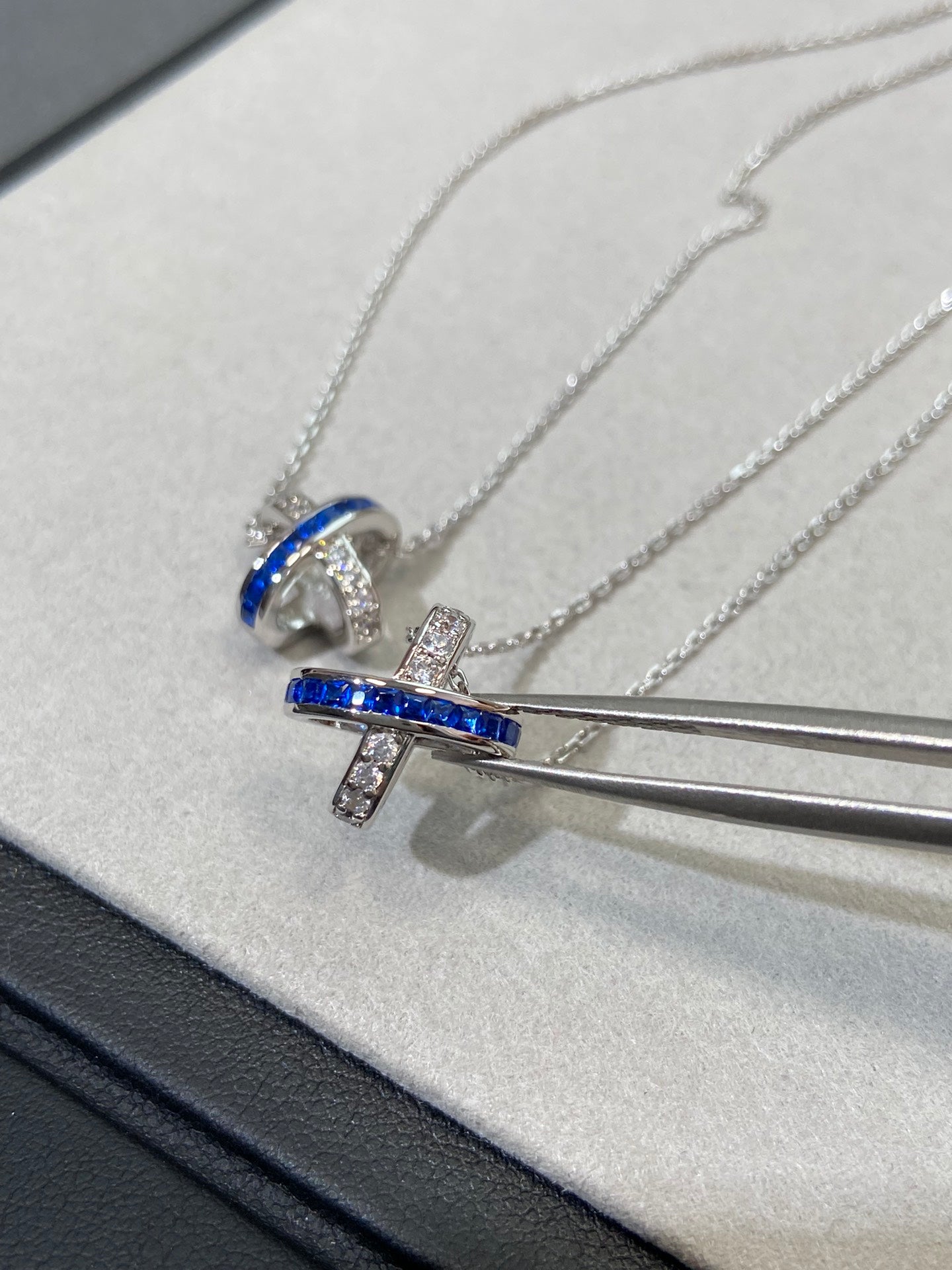 [LORA]LIENS DIAMOND SILVER NECKLACE