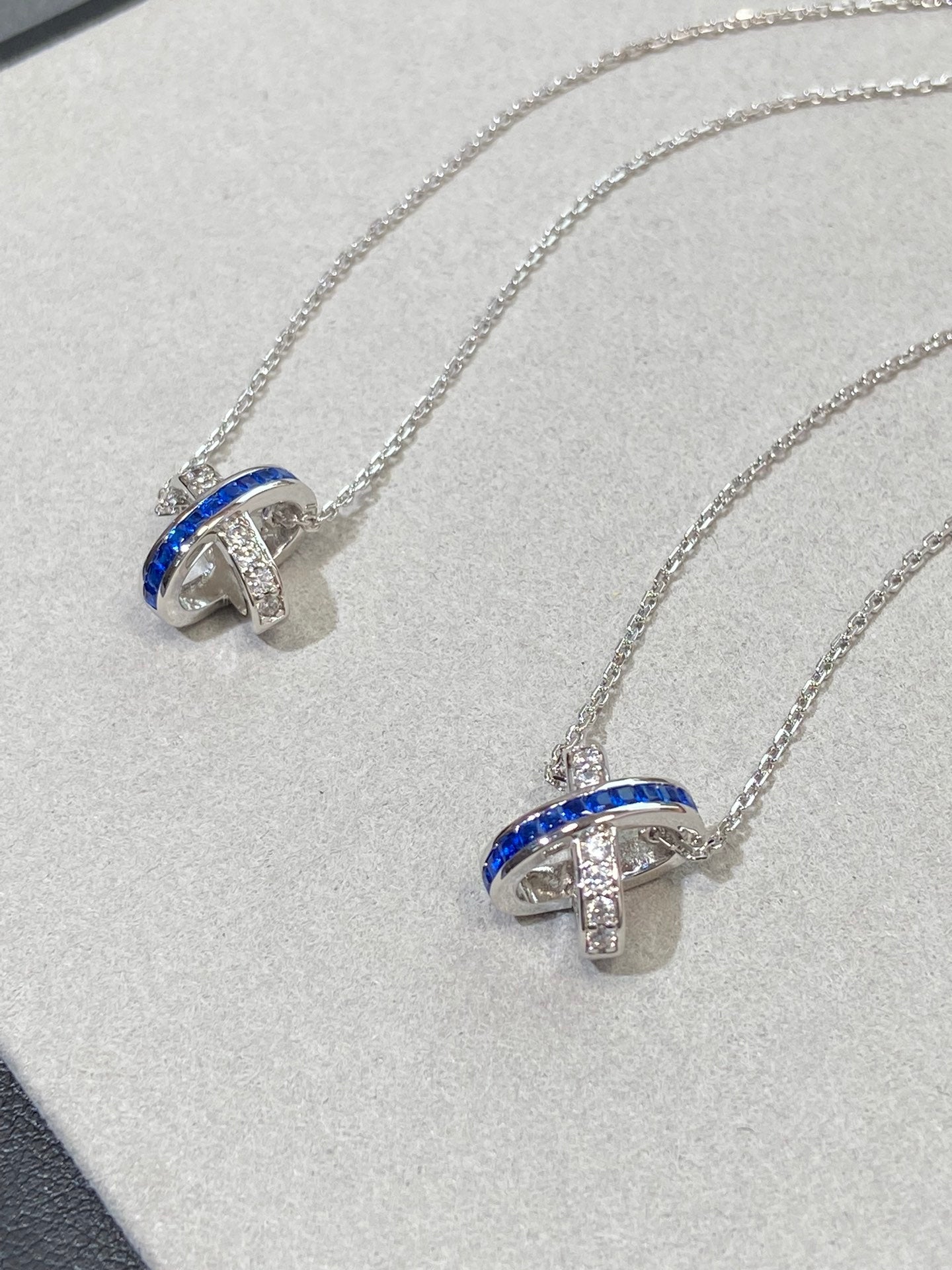 [LORA]LIENS DIAMOND SILVER NECKLACE