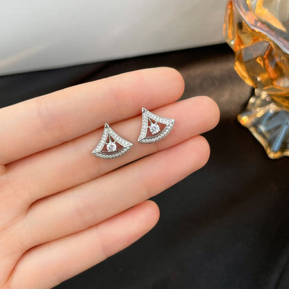 [LORA]DREAM MINI DIAMOND STUD EARRINGS