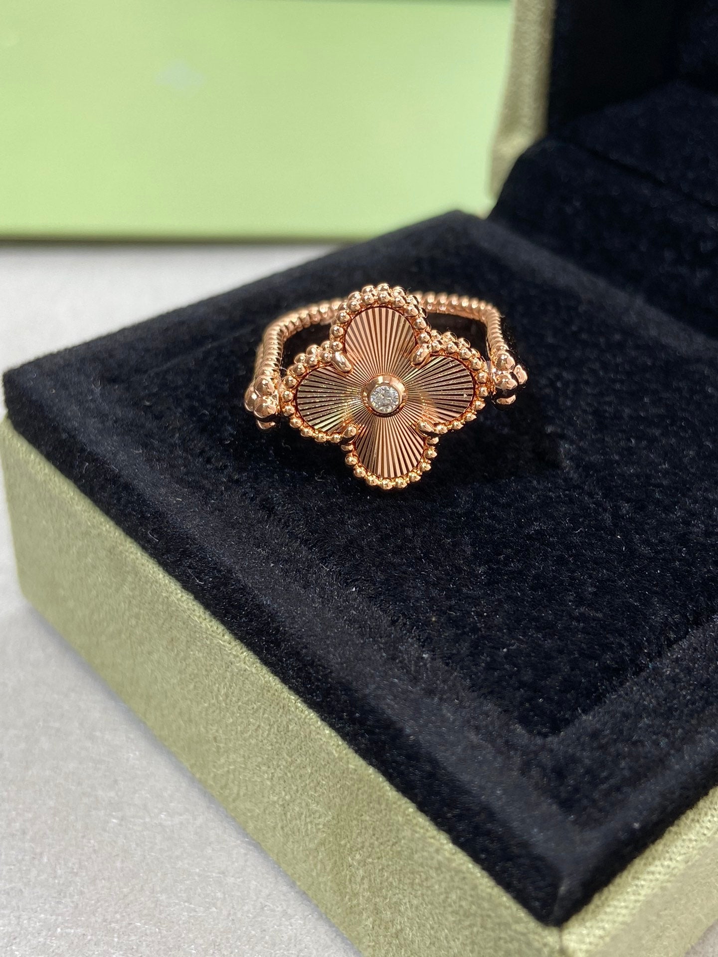 [LORA]CLOVER RIVERSIBLE ROSE GOLD RING