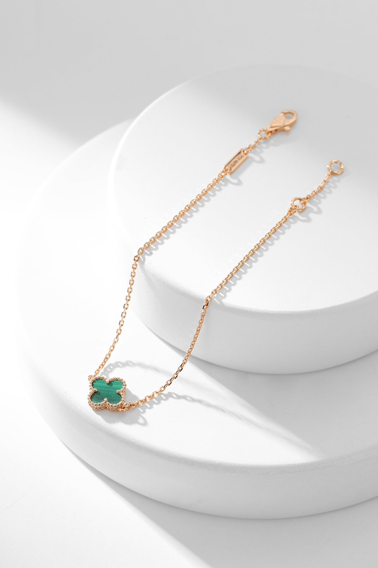 [LORA]CLOVER BRACELET MALACHITE 1 MOTIF