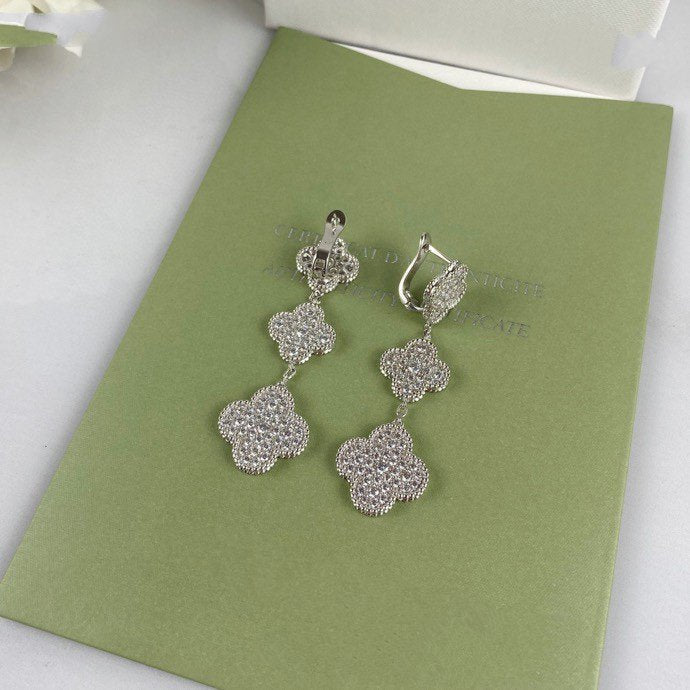 [Lora]CLOVER 3 MOTIF DIAMOND SILVER DROP EARRINGS