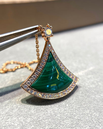 [LORA]DREAM MALACHITE DIAMOND PAVED PINK GOLD NECKLACE