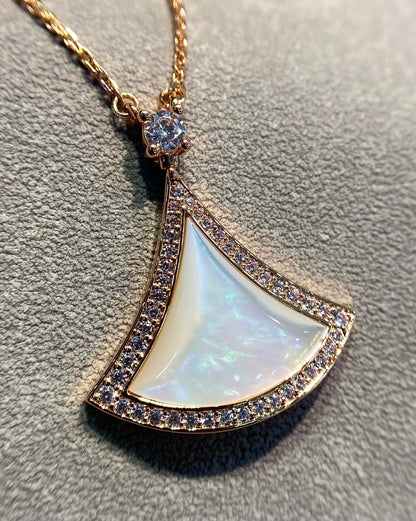 [LORA]DREAM MOP DIAMOND PAVED PINK GOLD NECKLACE