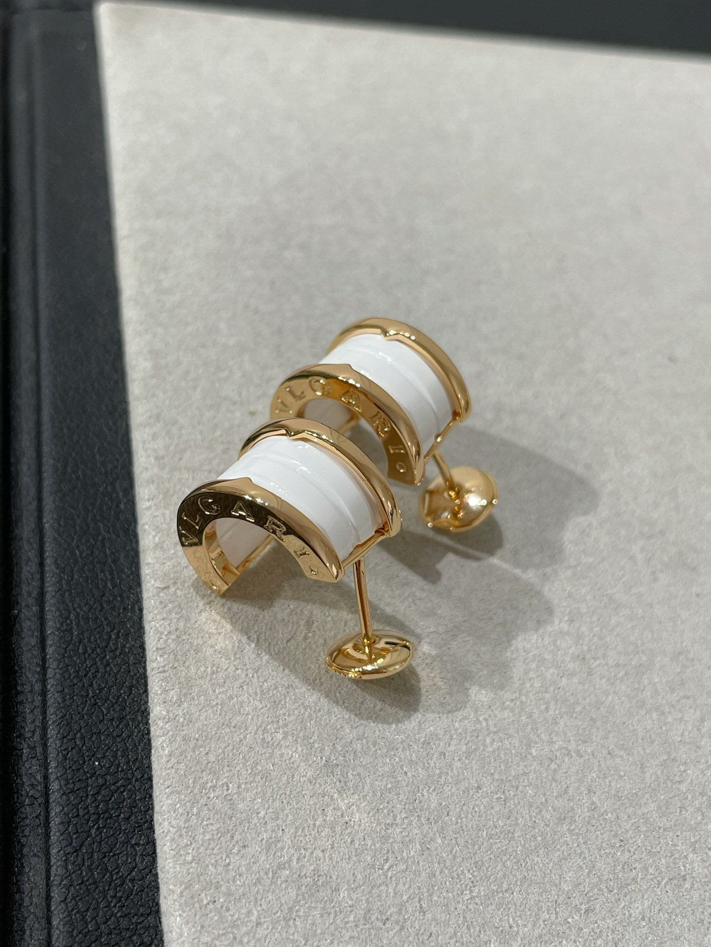 [LORA]ZERO 1 PINK GOLD CERAMIC EARRINGS