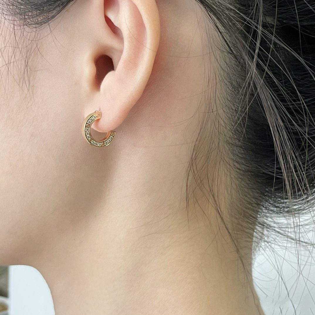 [LORA] LOVE DIAMOND EARRINGS