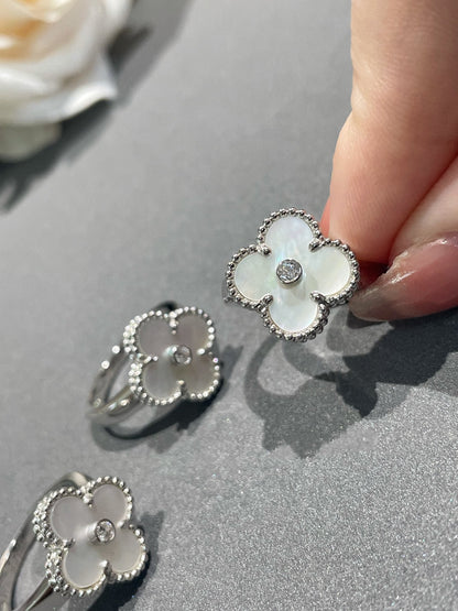 [LORA]CLOVER SILVER MOP DIAMOND RING