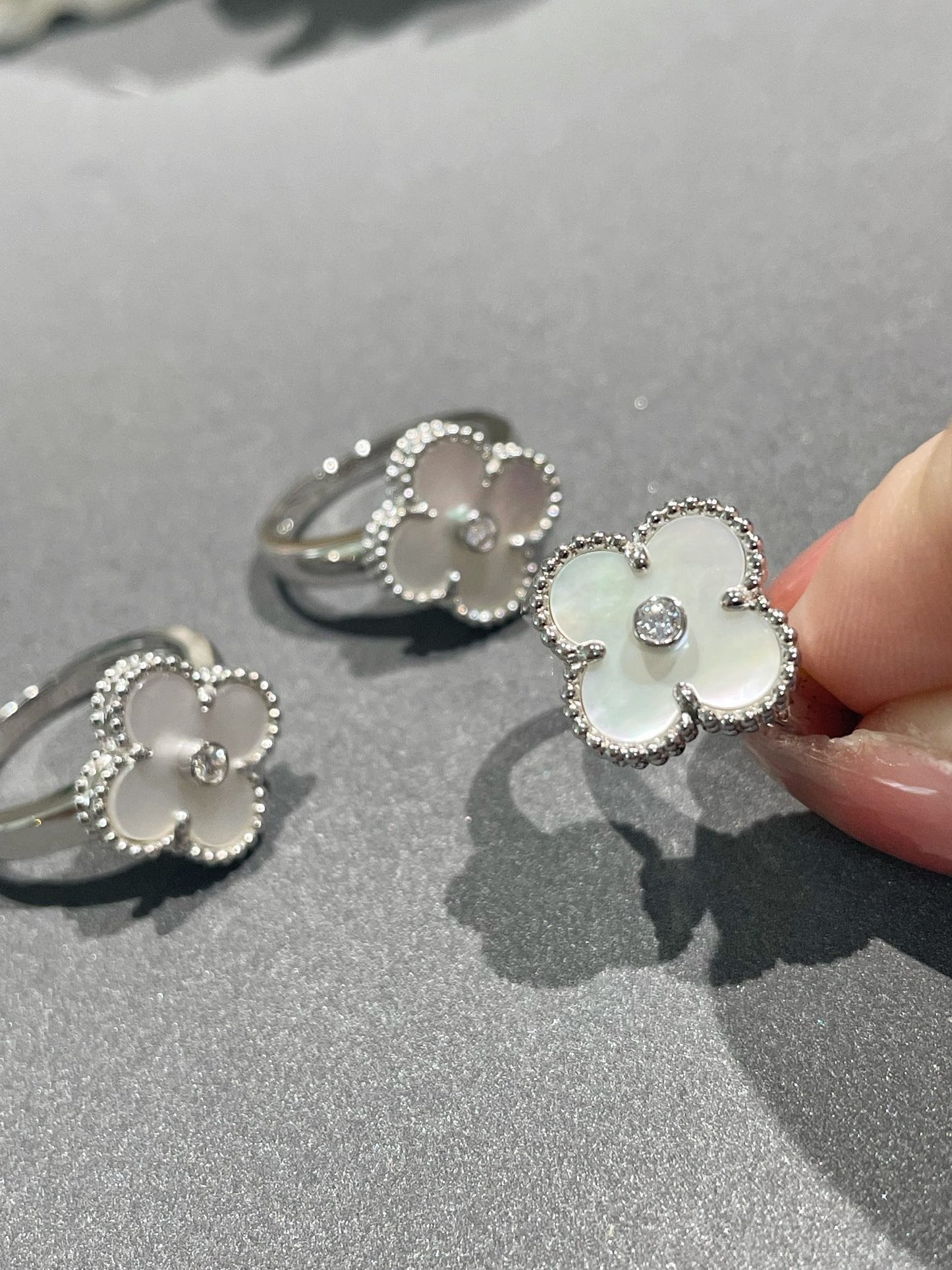 [LORA]CLOVER SILVER MOP DIAMOND RING
