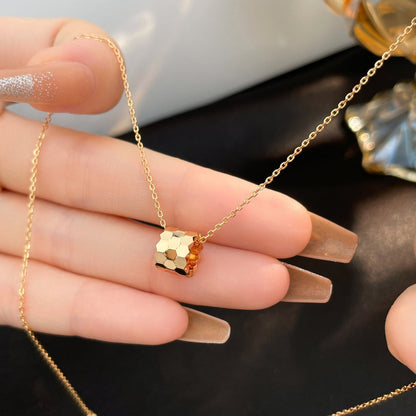 [LORA]BEE MINI NECKLACE