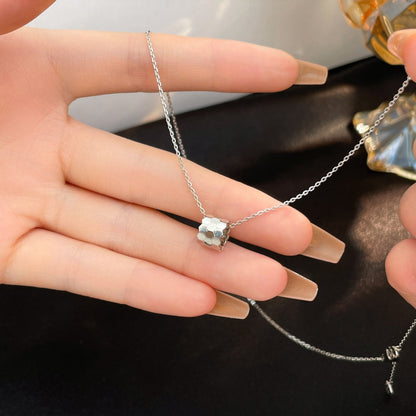 [LORA]BEE MINI NECKLACE
