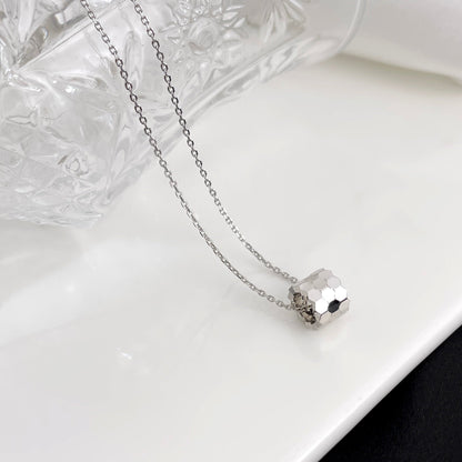 [LORA]BEE MINI NECKLACE