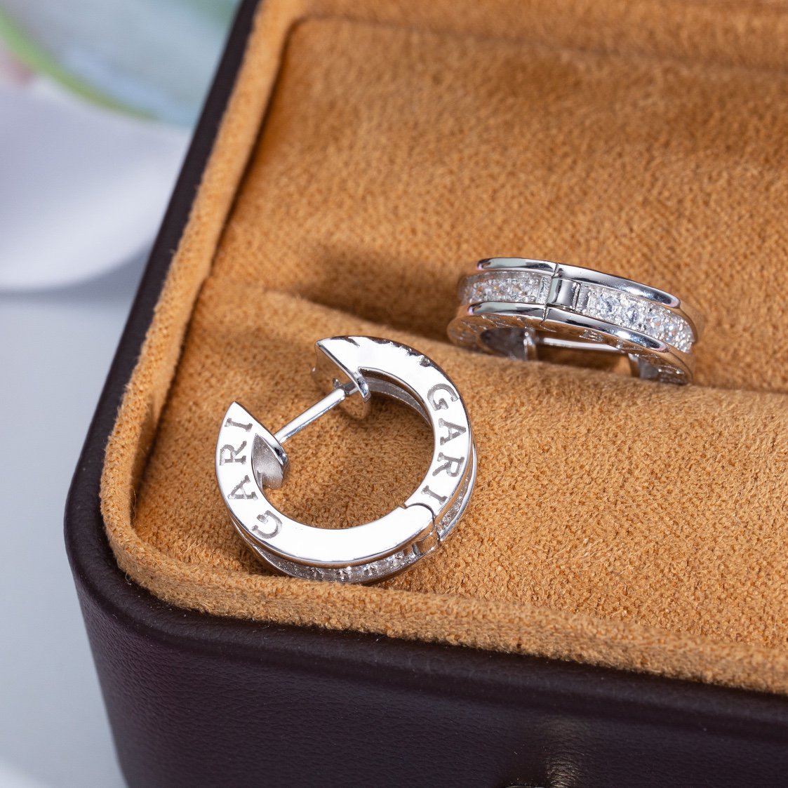 [LORA]ZERO 1 MINI SILVER DIAMOND EARRINGS