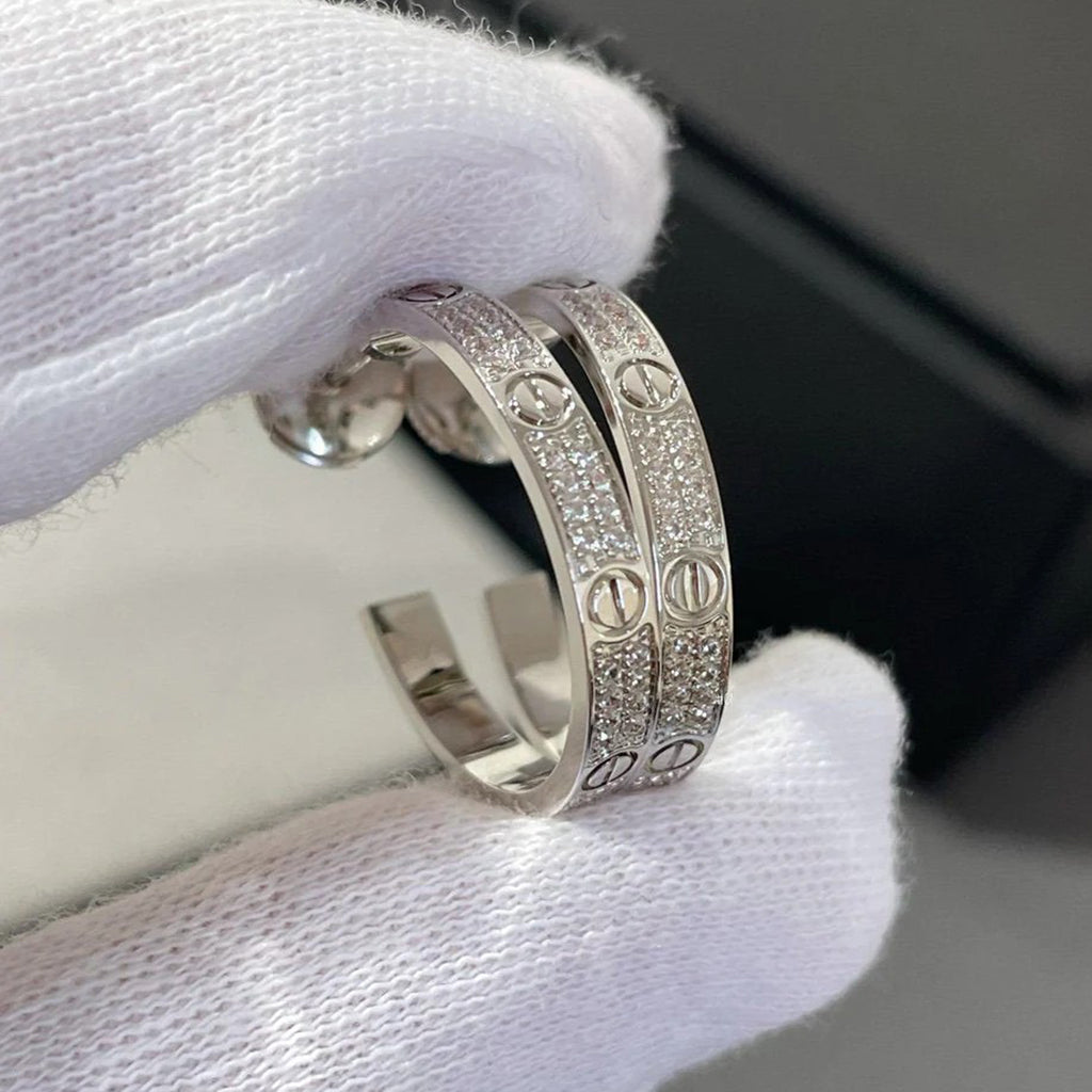 [LORA] LOVE EARRINGS 3.6MM DIAMOND PAVED