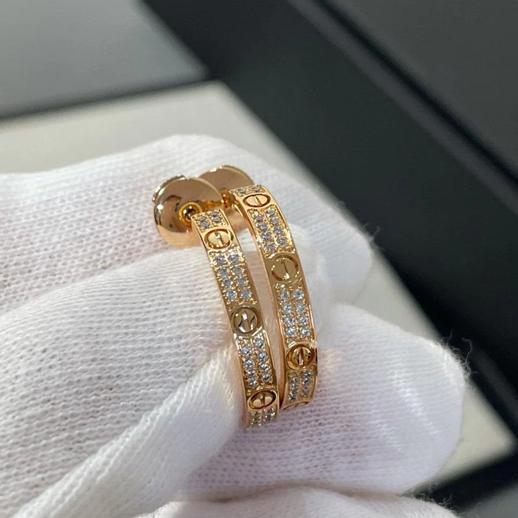[LORA] LOVE EARRINGS 3.6MM DIAMOND PAVED