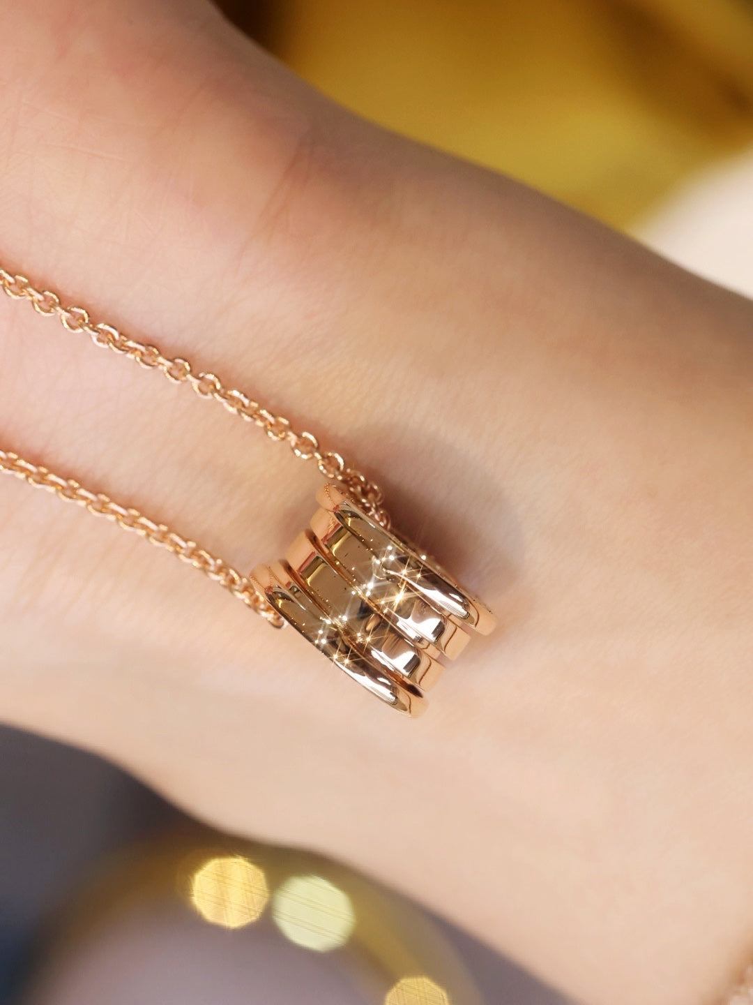 [LORA]ZERO 1 PINK GOLD NECKLACE