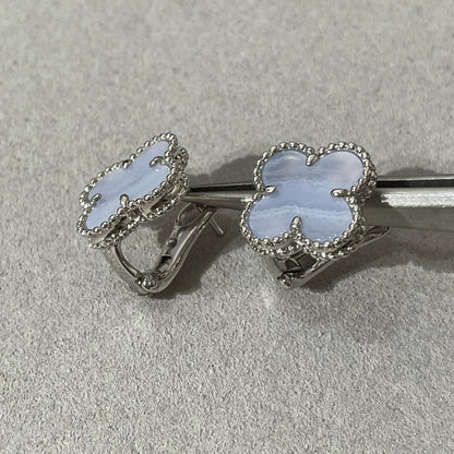 [Lora]CLOVER CHALCEDONY SILVER STUD EARRINGS
