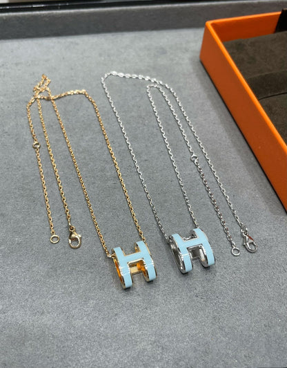 [LORA]POP H SKY BLUE NECKLACE