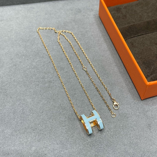 [LORA]POP H SKY BLUE NECKLACE