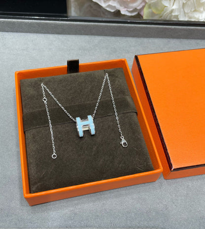 [LORA]POP H SKY BLUE NECKLACE