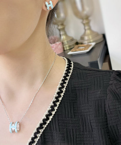 [LORA]POP H SKY BLUE STUD EARRINGS