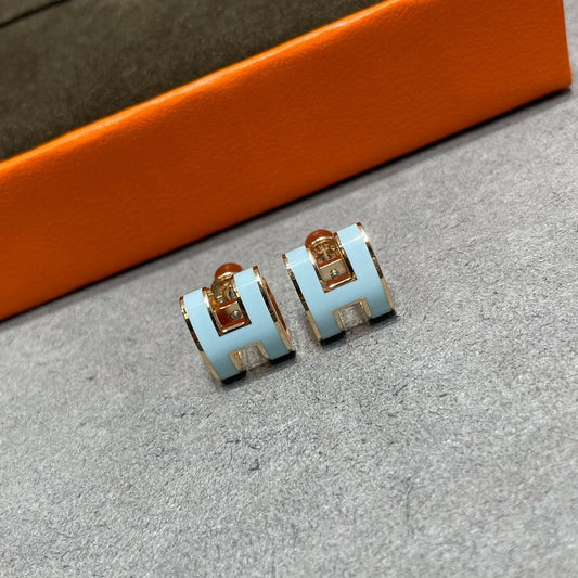 [LORA]POP H SKY BLUE STUD EARRINGS