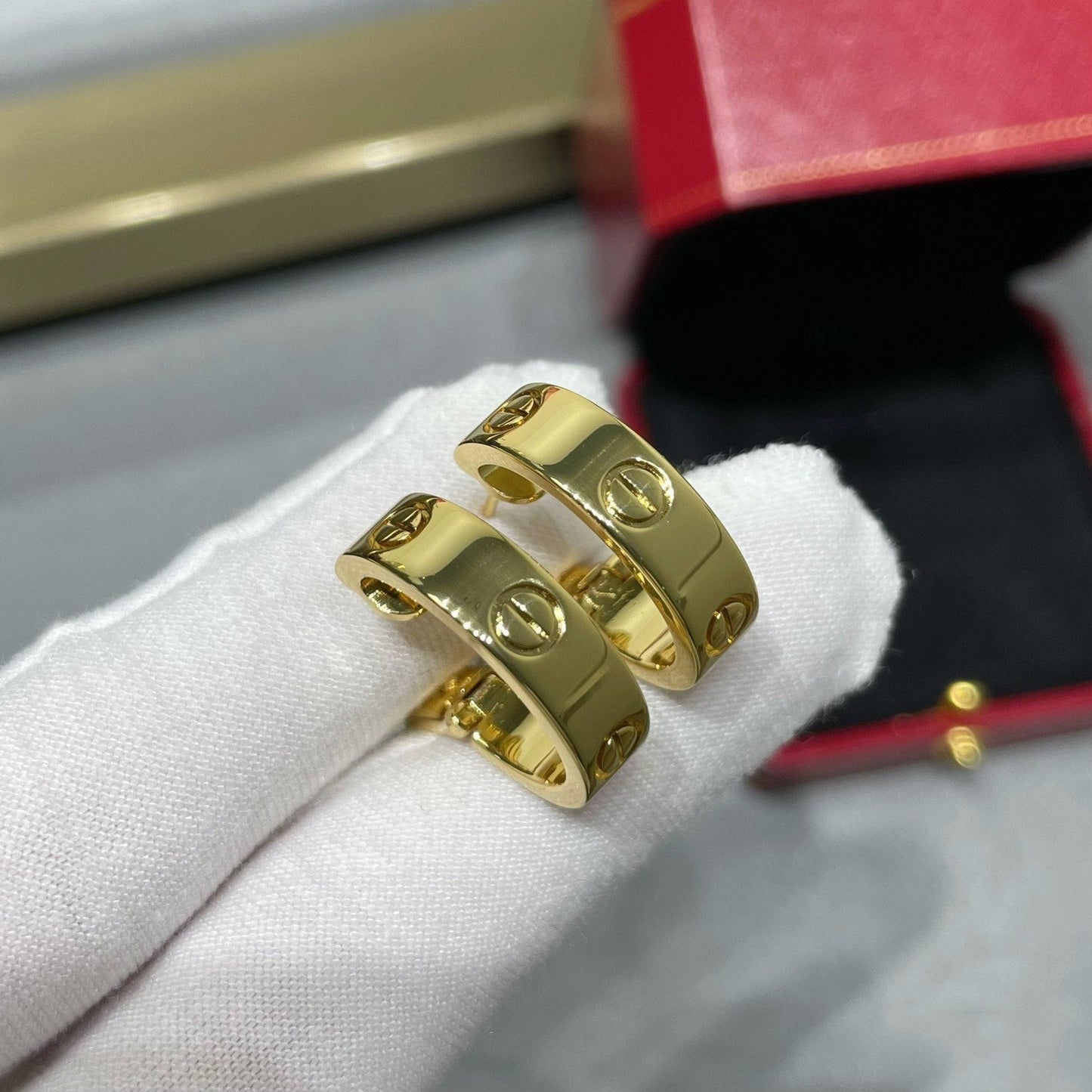 [LORA] LOVE 5.5MM EARRINGS