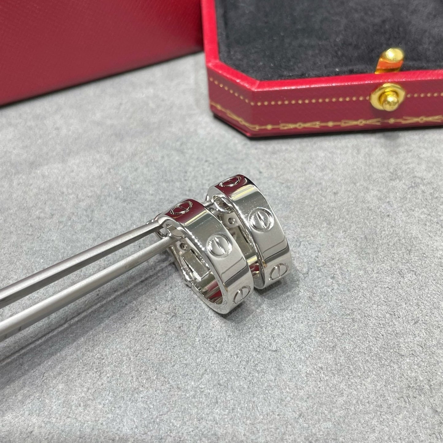 [LORA] LOVE 5.5MM EARRINGS