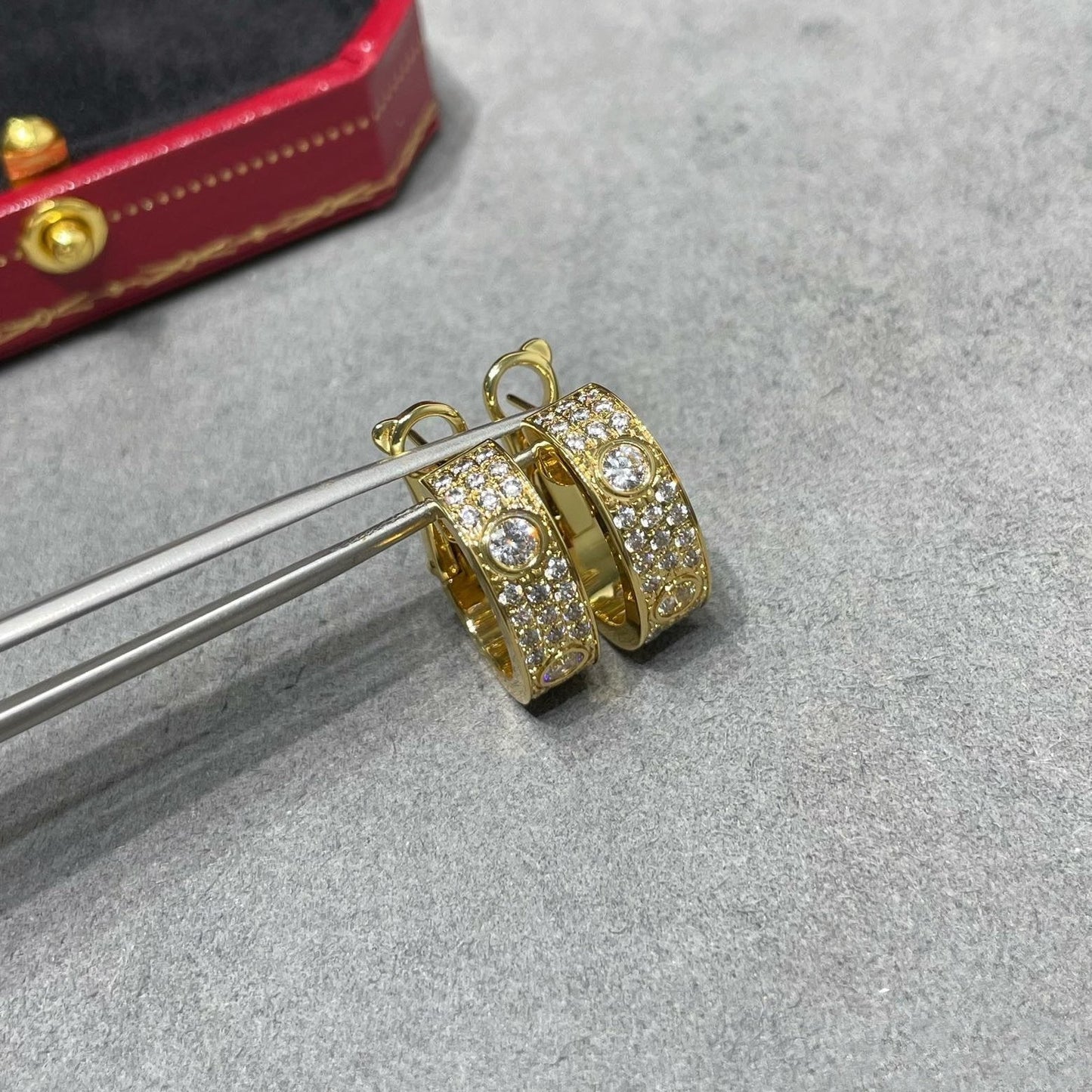 [LORA] LOVE 5.5MM DIAMOND PAVED EARRINGS
