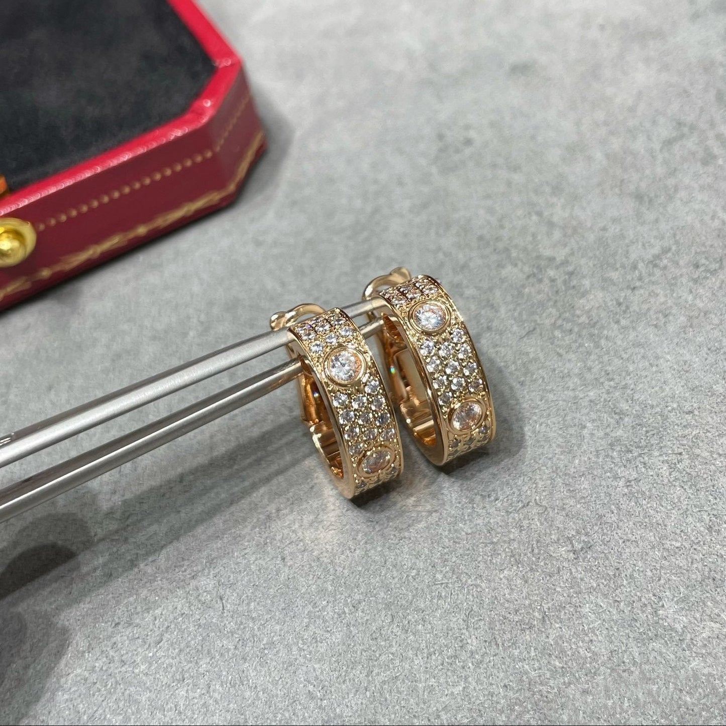 [LORA] LOVE 5.5MM DIAMOND PAVED EARRINGS