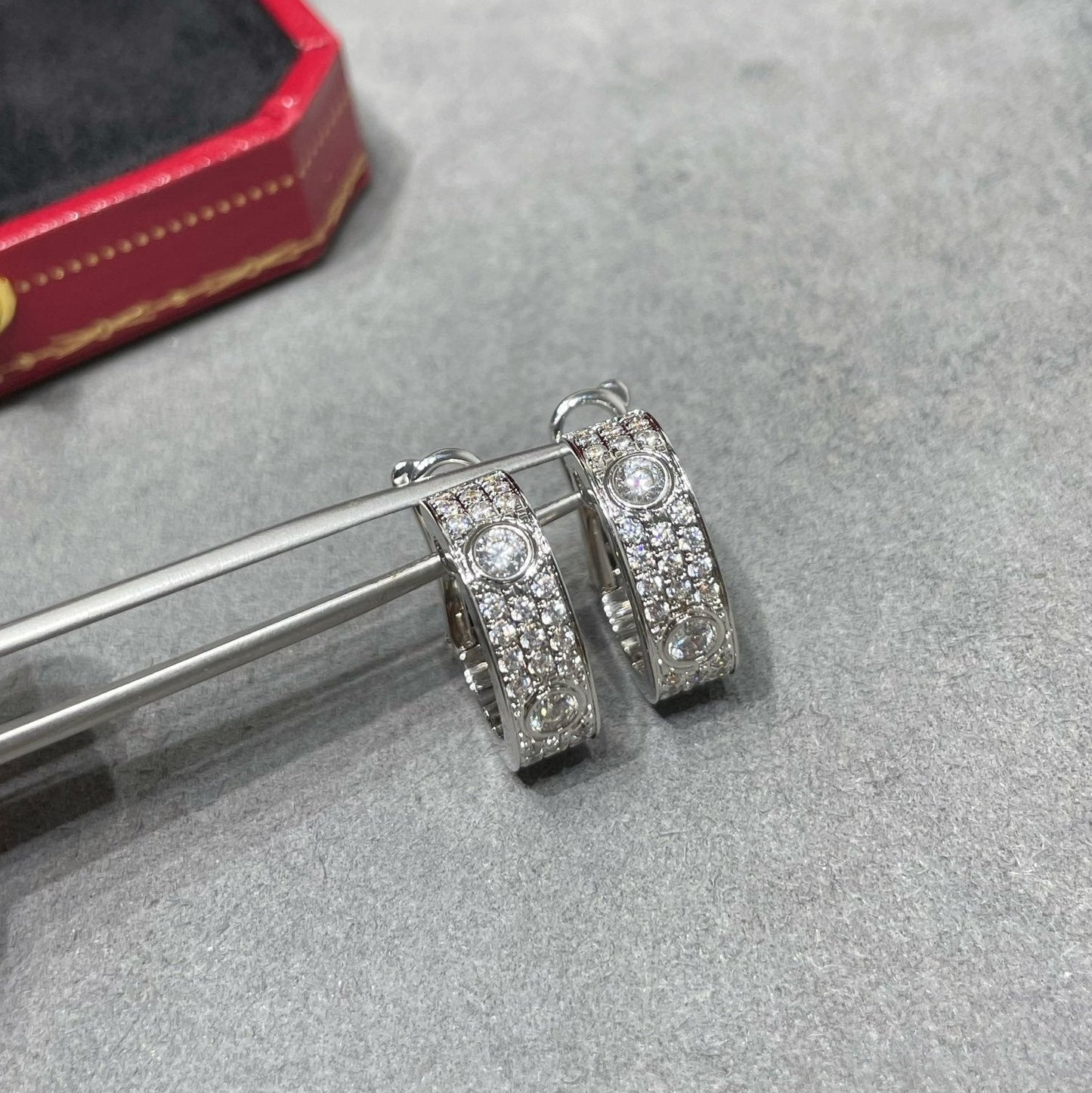 [LORA] LOVE 5.5MM DIAMOND PAVED EARRINGS