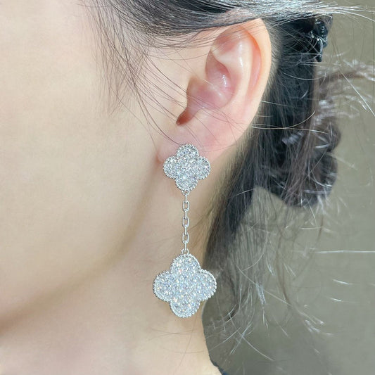 [LORA]CLOVER 2 MOTIFS DIAMOND PAVED SILVER EARRINGS