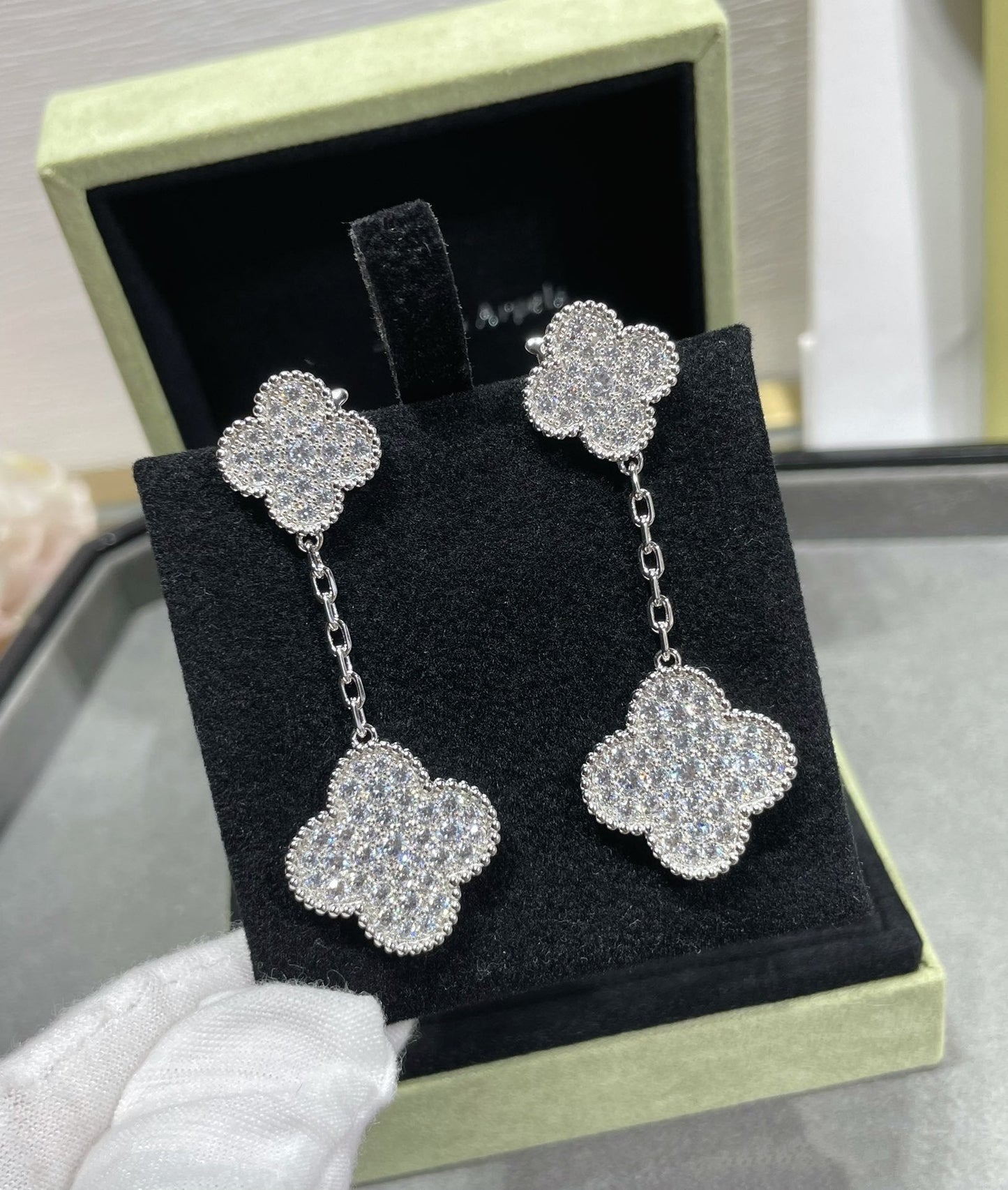 [Lora]CLOVER 2 MOTIFS DIAMOND PAVED SILVER EARRINGS