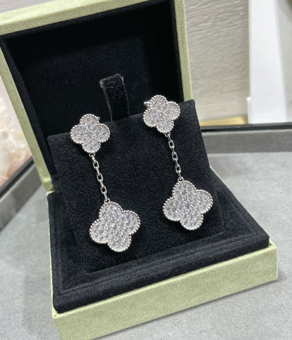 [Lora]CLOVER 2 MOTIFS DIAMOND PAVED SILVER EARRINGS