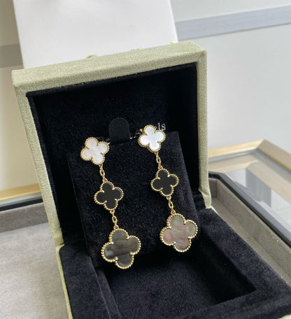 [Lora]CLOVER 3 MOTIF MOP ONYX DARK MOP PINK GOLD EARRINGS
