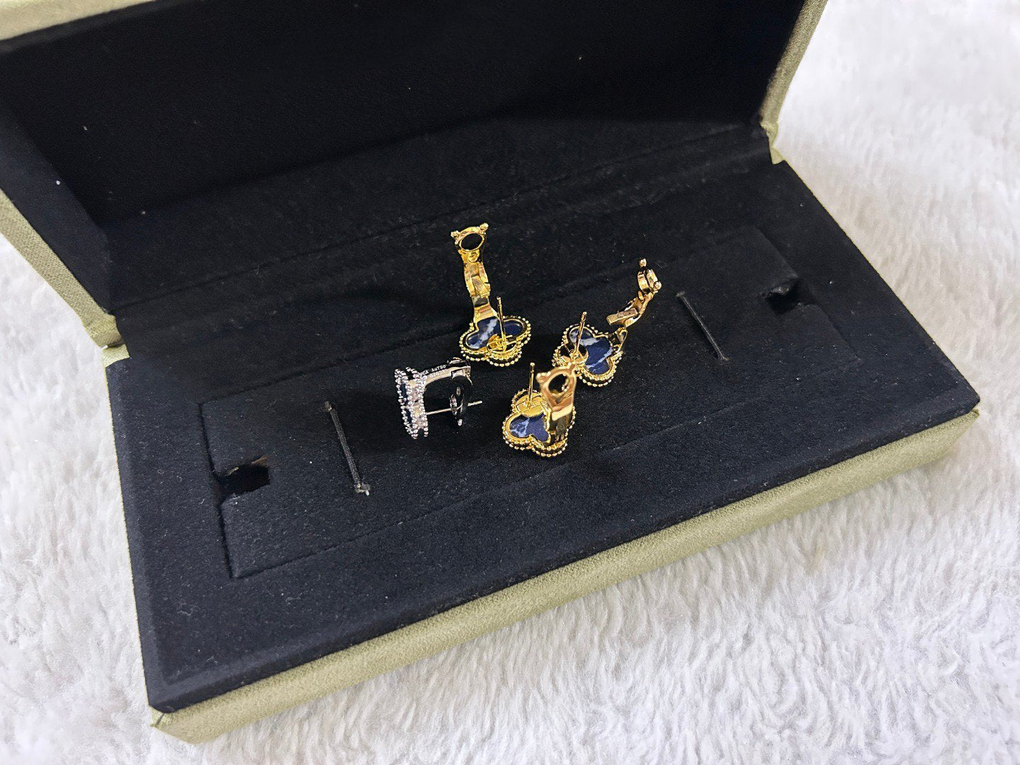 [LORA]CLOVER PIETERSITE MEDIUM STUD EARRINGS
