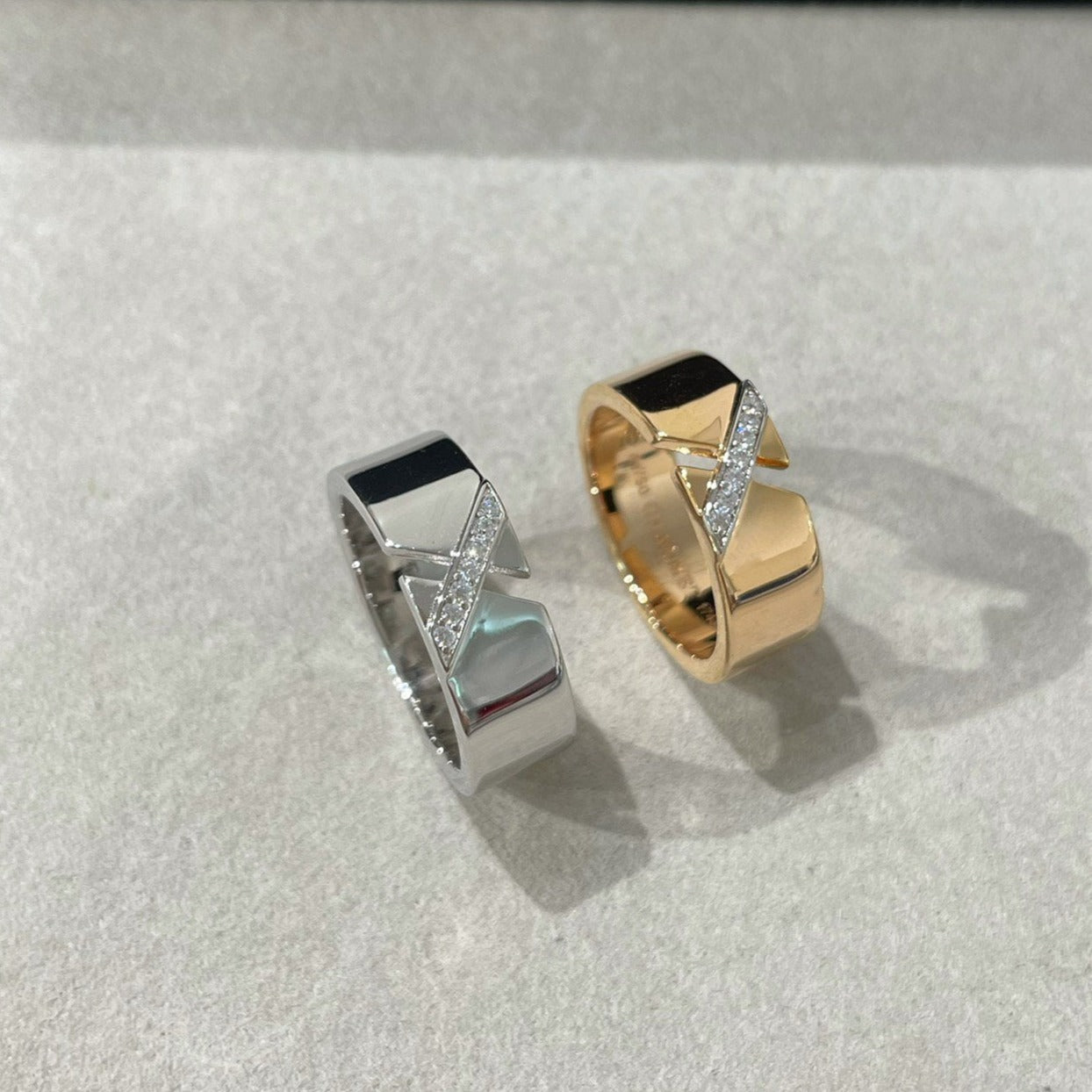 [LORA]LIENS EVIDENCE DIAOMOND RING