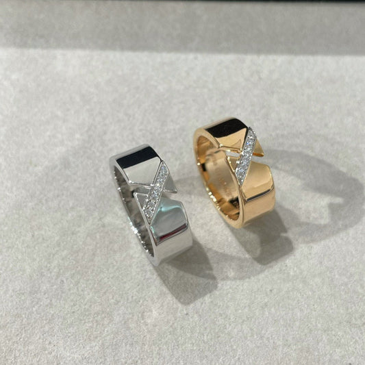 [LORA]LIENS EVIDENCE DIAOMOND RING